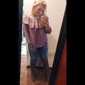 Meet your Posher, Kenzie